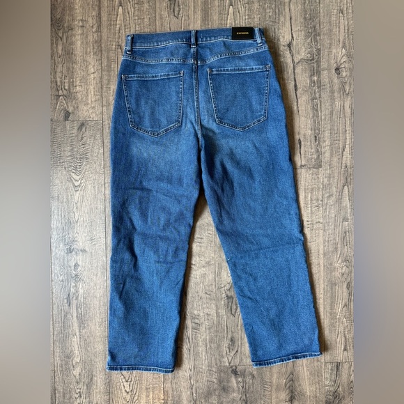Express Super High Rise Modern Straight Jean- Size 10 - Picture 6 of 6